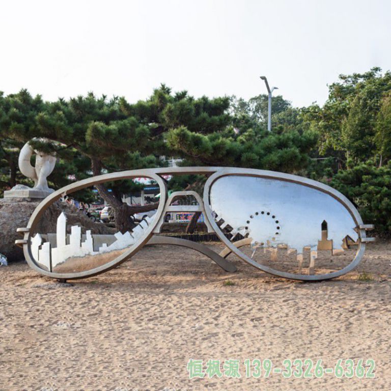不锈钢眼镜雕塑 (1)[1]