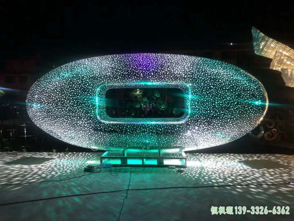 灯饰不锈钢户外雕塑