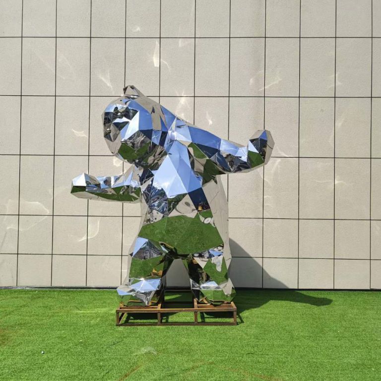 不锈钢镜面网红熊雕塑
