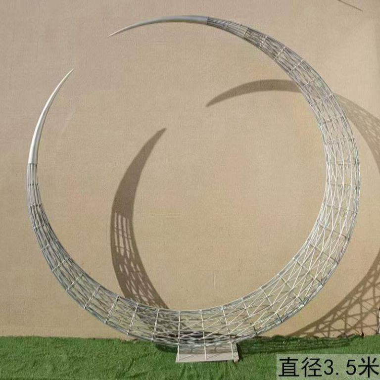 不锈钢镂空月亮雕塑 (1)