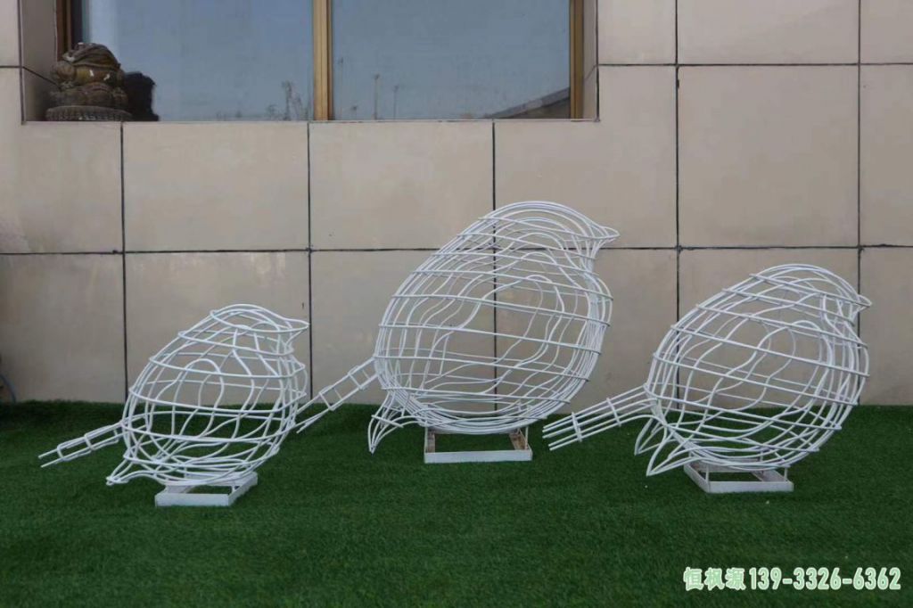 不锈钢镂空鸟雕塑 (2)