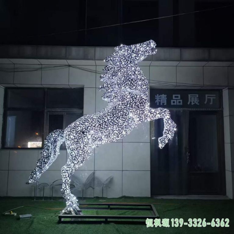 不锈钢发光马雕塑 (4)