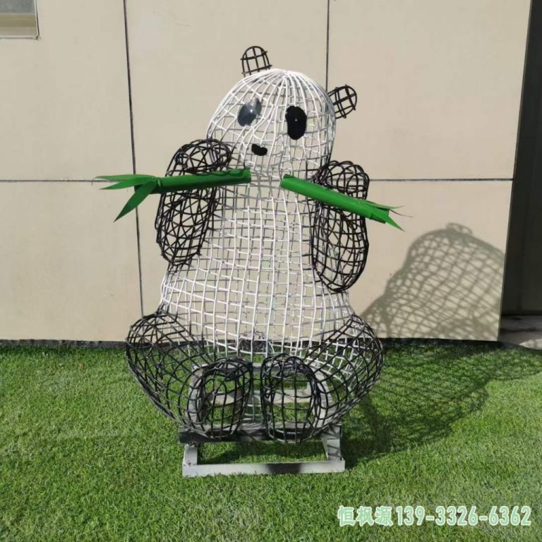 都市熊猫不锈钢动物雕塑