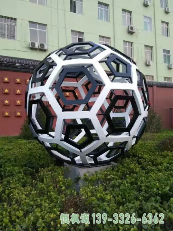足球不锈钢校园雕塑