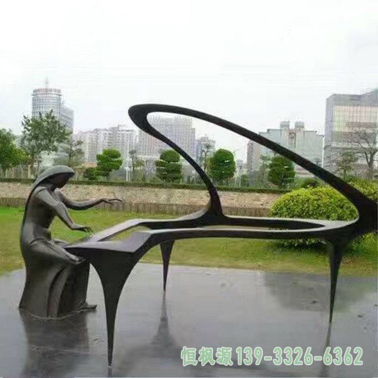 钢琴不锈钢景观雕塑