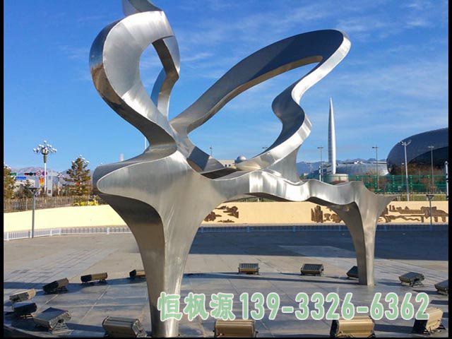 钢琴不锈钢公园雕塑