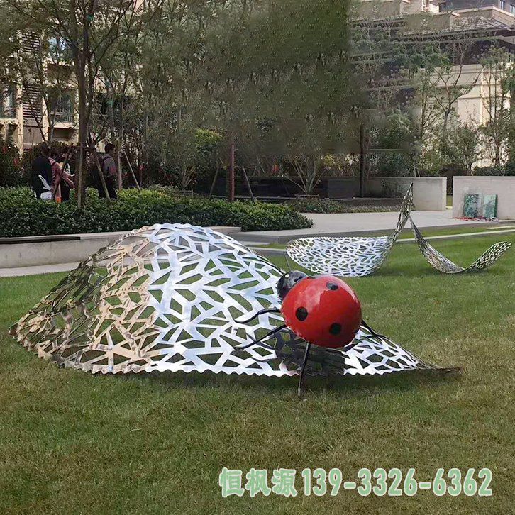 瓢虫不锈钢园林雕塑