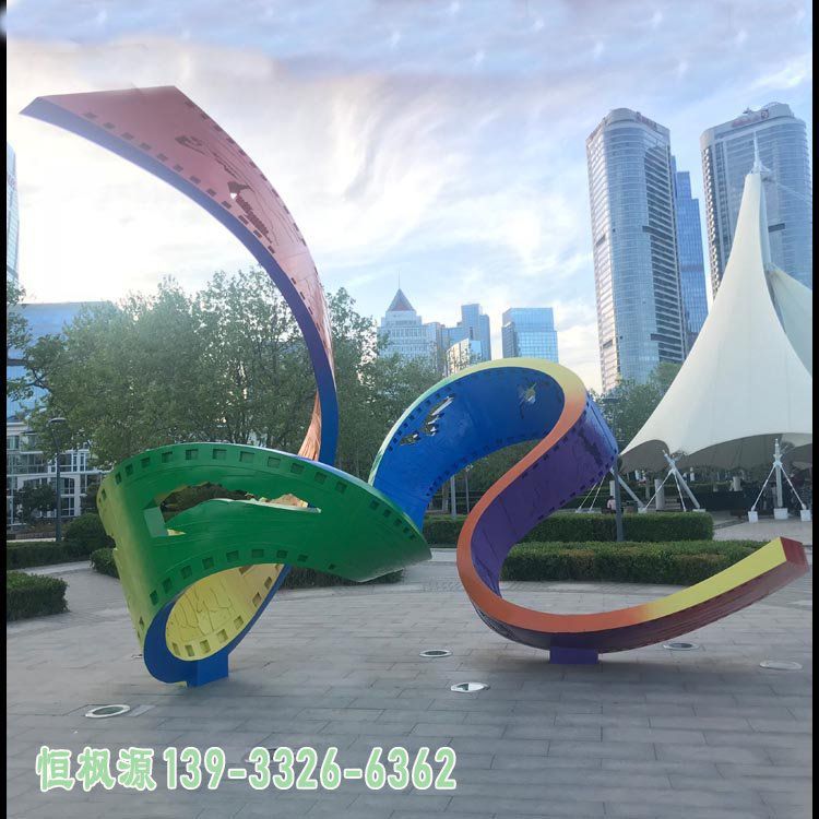 彩绘丝带城市不锈钢雕塑