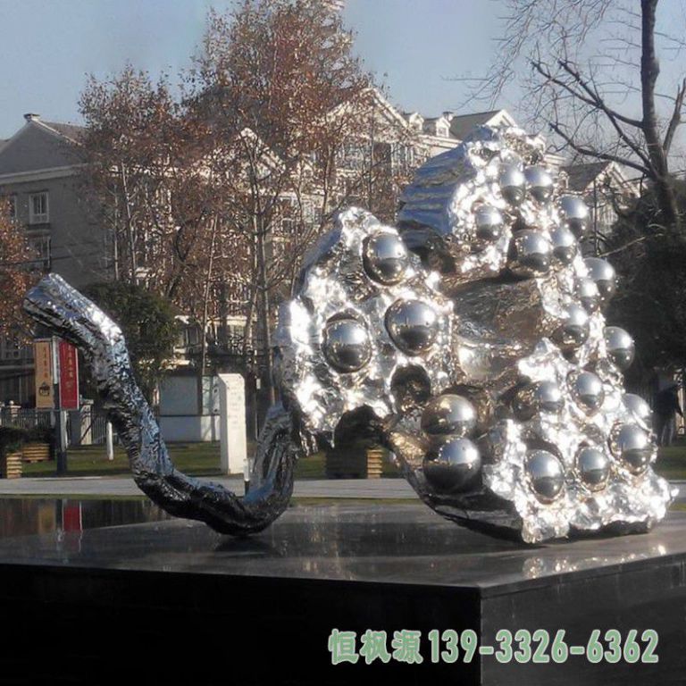 莲蓬不锈钢广场雕塑