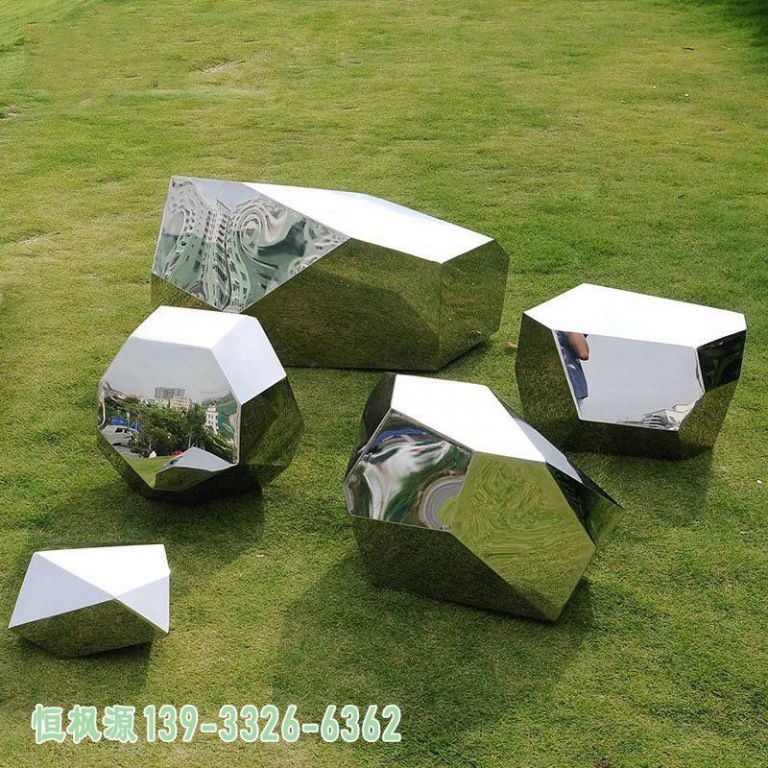 不锈钢广场石头雕塑