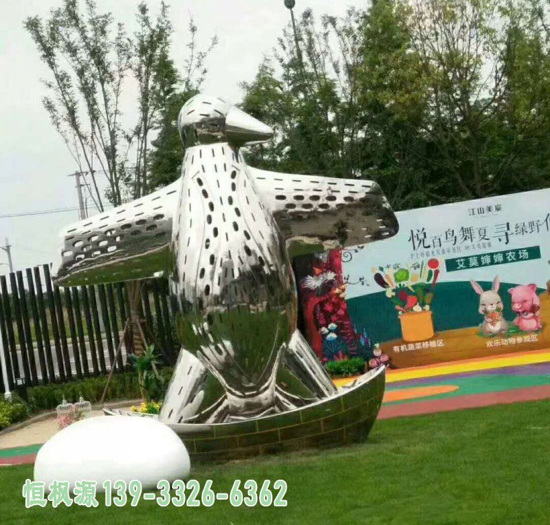 不锈钢校园企鹅艺术雕塑