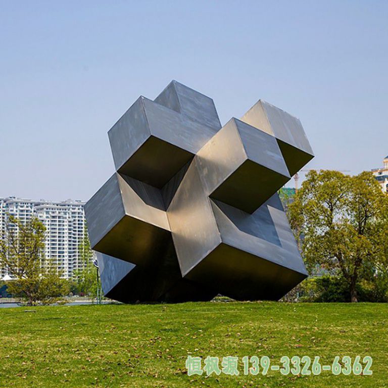 企业不锈钢魔方景观雕塑