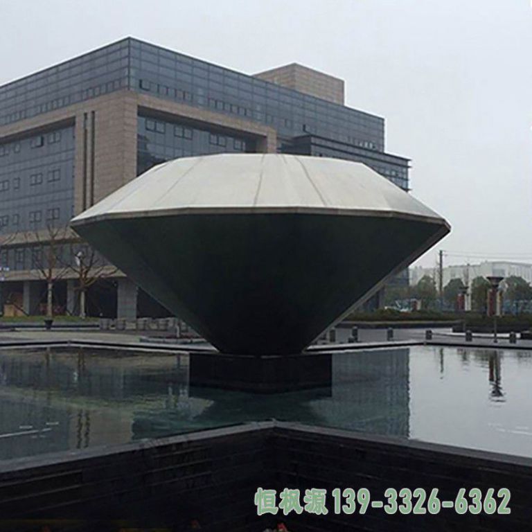 小区不锈钢钻石艺术雕塑