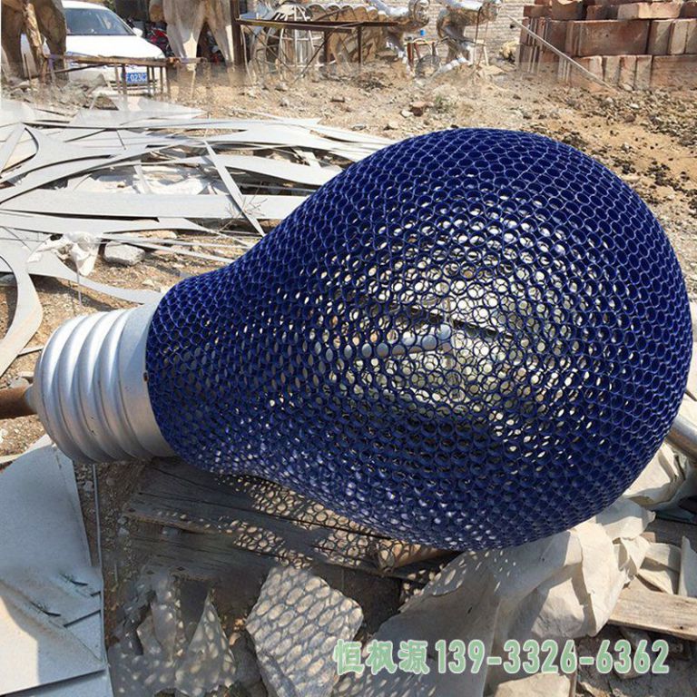 不锈钢灯泡户外景观雕塑