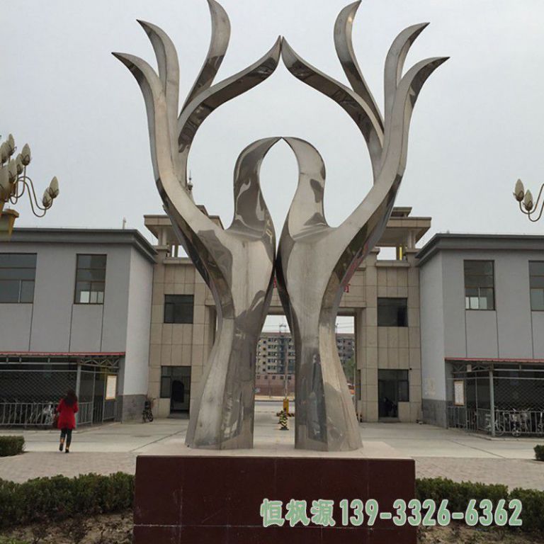 手掌企业不锈钢雕塑