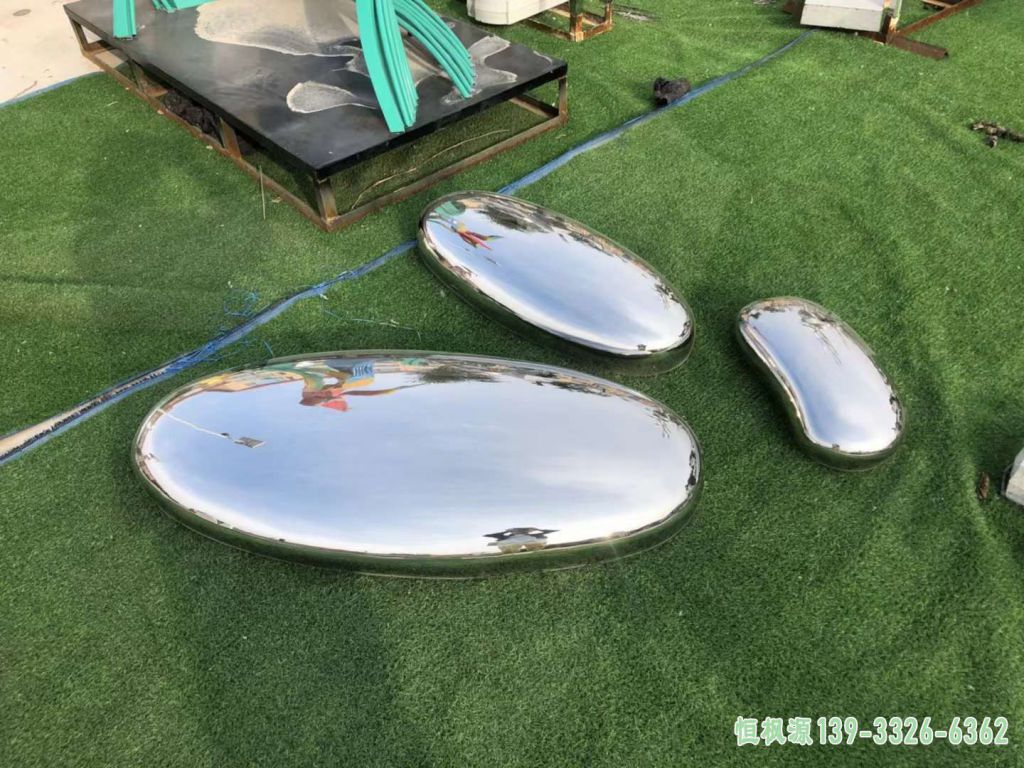 鹅卵石园林不锈钢雕塑