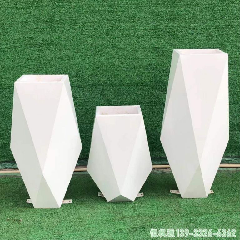 几何花盆城市不锈钢雕塑
