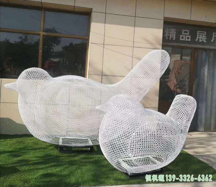 小区不锈钢镂空鸟雕塑