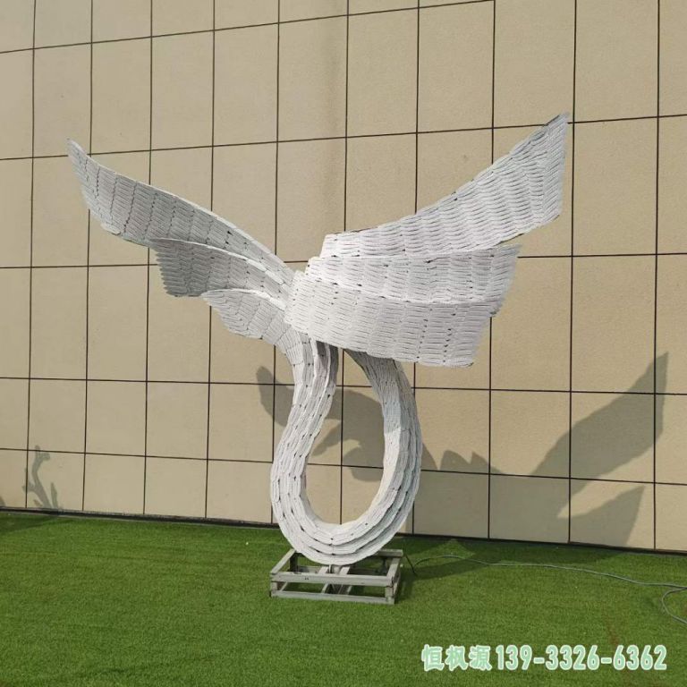 翅膀广场不锈钢雕塑