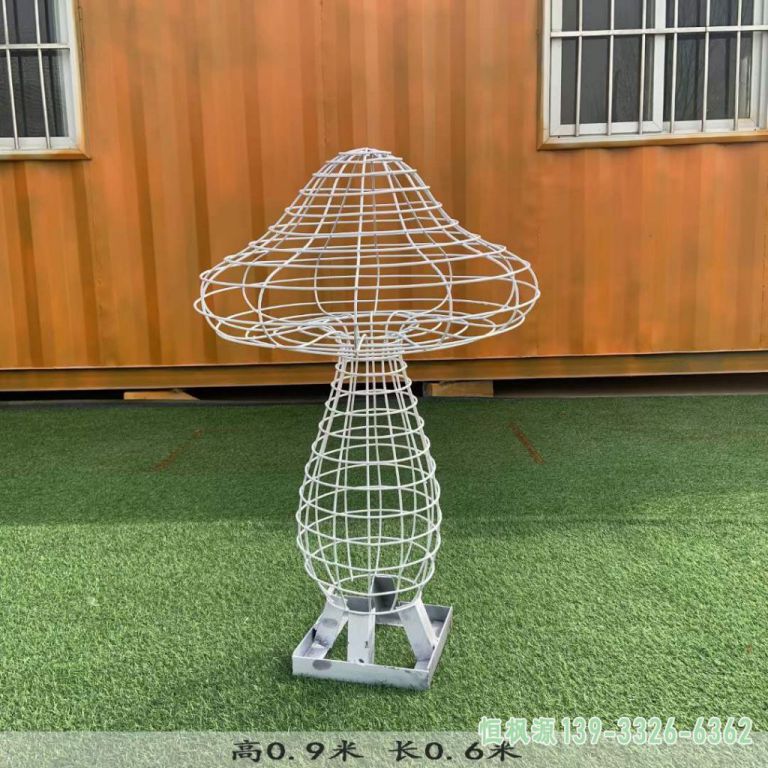 校园镂空蘑菇不锈钢雕塑