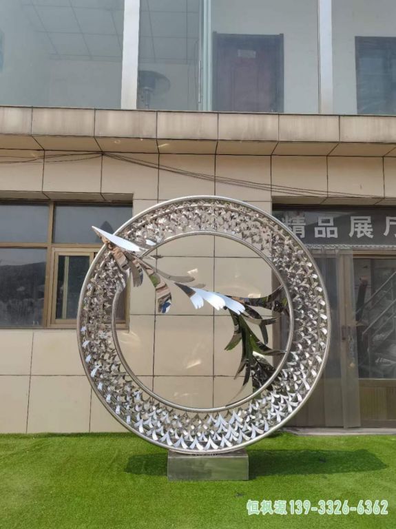 圆环大雁小区不锈钢雕塑