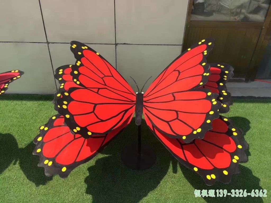 彩绘蝴蝶园林不锈钢雕塑