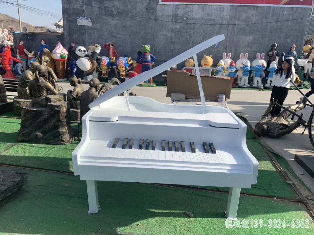 校园钢琴不锈钢艺术雕塑