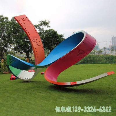 胶卷不锈钢公园雕塑