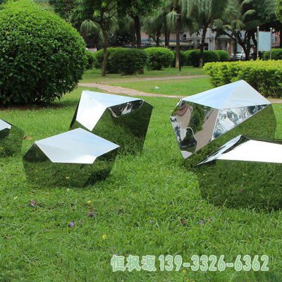 石头不锈钢都市雕塑