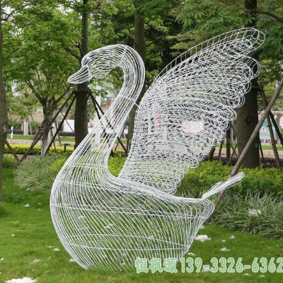 天鹅不锈钢景观雕塑