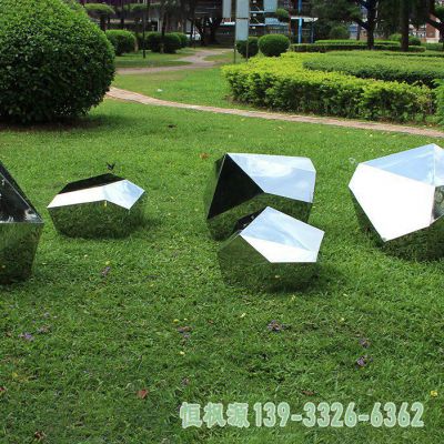 石头不锈钢艺术雕塑