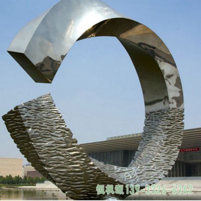 小区月亮不锈钢雕塑