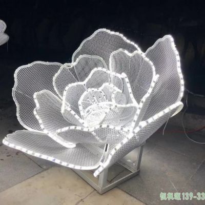 玫瑰镂空不锈钢公园雕塑