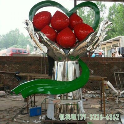 不锈钢草莓园林景观雕塑