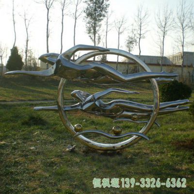 不锈钢游泳校园人物雕塑