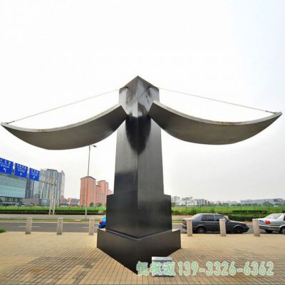 不锈钢天平广场景观雕塑