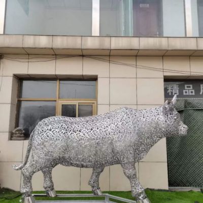 城市不锈钢镂空马雕塑