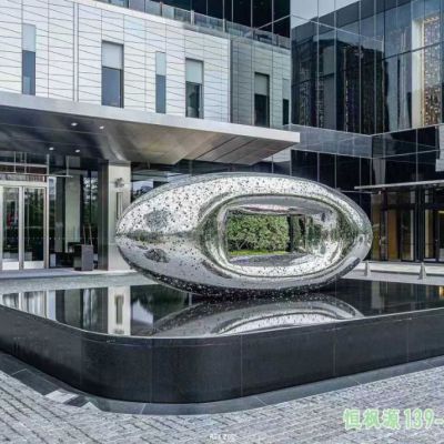 城市抽象不锈钢雕塑