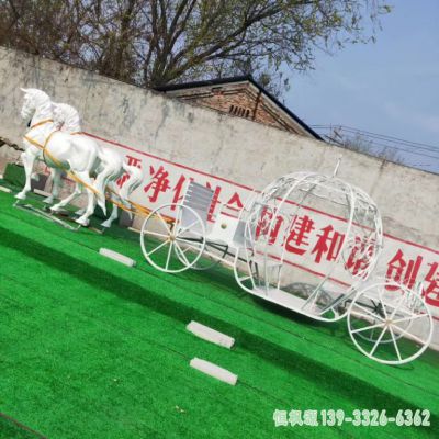 马车城市不锈钢艺术雕塑