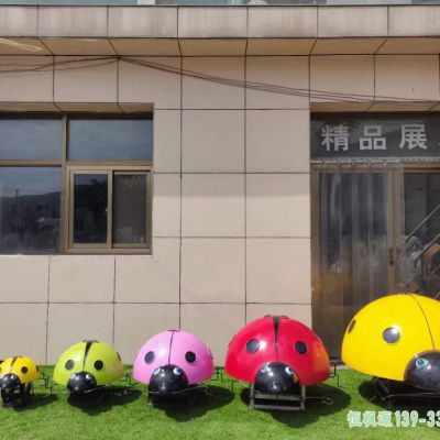 都市不锈钢瓢虫雕塑