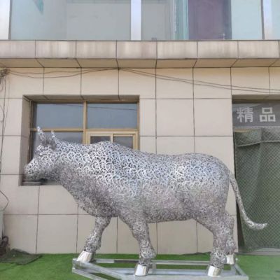 城市镂空马不锈钢雕塑