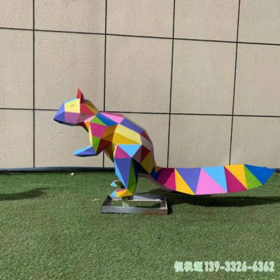 彩绘松鼠不锈钢户外雕塑