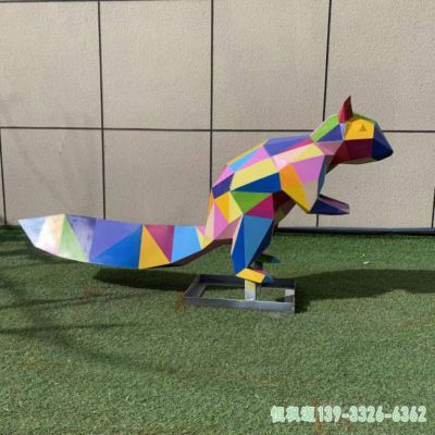 彩绘松鼠公园不锈钢雕塑